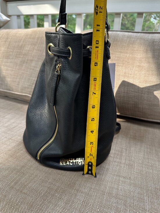 Kenneth Cole Reaction Faux Leather Tanner Bucket Bag Backpack Black Gold NWT main image 7